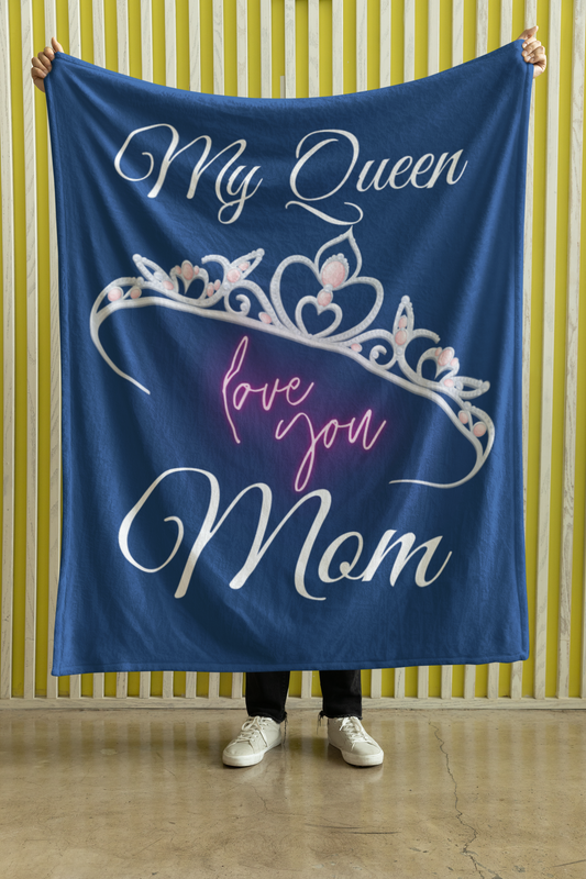 Premium black sherpa blanket for mom with "My Queen, Love You Mom" message, featuring a silky smooth royal blue front and fluffy black sherpa back.